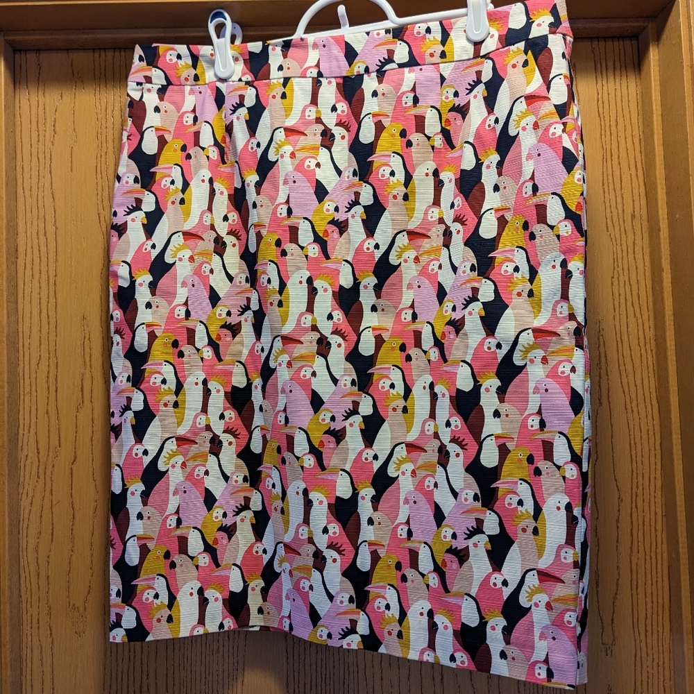 Boden pencil skirt, size 12, tropical bird print